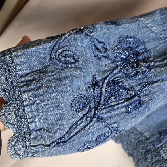Vintage‎ Embroidered Beaded Denim Shacket with Crochet Trim - Picture 6 of 10